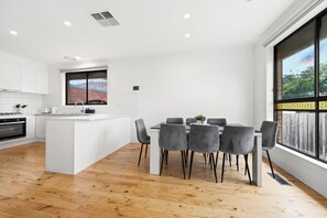 Dining - Home Away From Home (Braybrook)