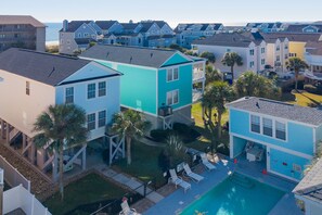 Exterior - 2nd Row 4 BR Beach House with a Shared Pool! - Chubby's Corner (Surfside Beach)