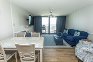 Appart'hôtel, 3 chambres | Coin séjour