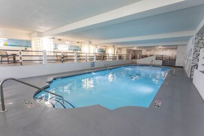 Appart'hôtel, 3 chambres | Piscine | Piscine couverte, piscine chauffée