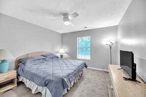 Lejlighed - 3 soveværelser | 3 soveværelser, skrivebord, arbejdsområde til bærbare computere