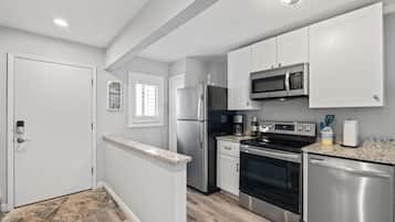 Condo, 2 Bedrooms | Private kitchen | Fridge, oven, coffee/tea maker, toaster