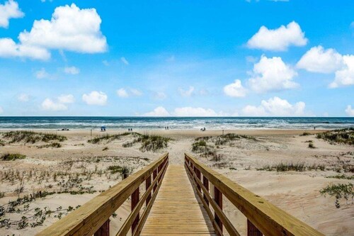 Mystic Sands I Steps To Beach I Free Activities 2 Bedroom Condo