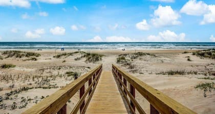 Mystic Sands I Steps To Beach I Free Activities 2 Bedroom Condo