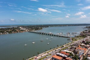 Appart'hôtel, 2 chambres | Port de plaisance