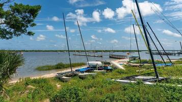 Condo, 2 Bedrooms | Marina