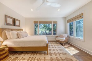 5 室のベッドルーム、アイロン / アイロン台、WiFi (無料)、ベッドシーツ