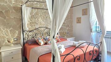 2 bedrooms, iron/ironing board, travel crib, free WiFi