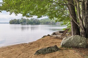 Property grounds - Winnipesaukee Log Home Sand Beach South Exposure Views Sleeps 8 (Meredith)
