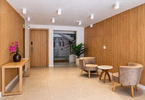 Lobby sitting area - Ap Punta Cana em Balneário Camboriú - SC (Balneário Camboriú)