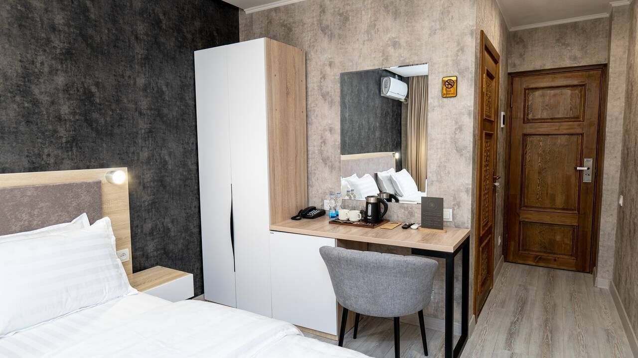 Classic Double or Twin Room, City View | In-room safe, laptop workspace, blackout drapes, soundproofing