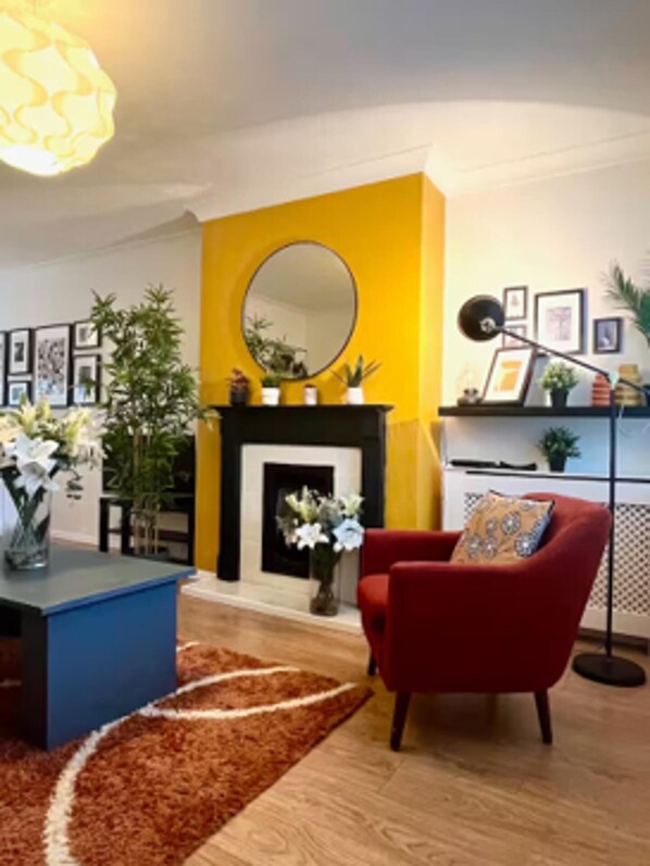 House | Lobby - Woodcrest Retreat Sleeps 4 With Garden (Reigate)