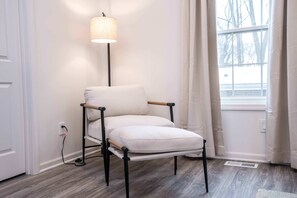 Interior - The Greystone - Stay for 12! (Lake Geneva)