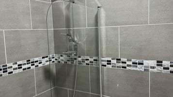 Handtücher, Toilettenpapier