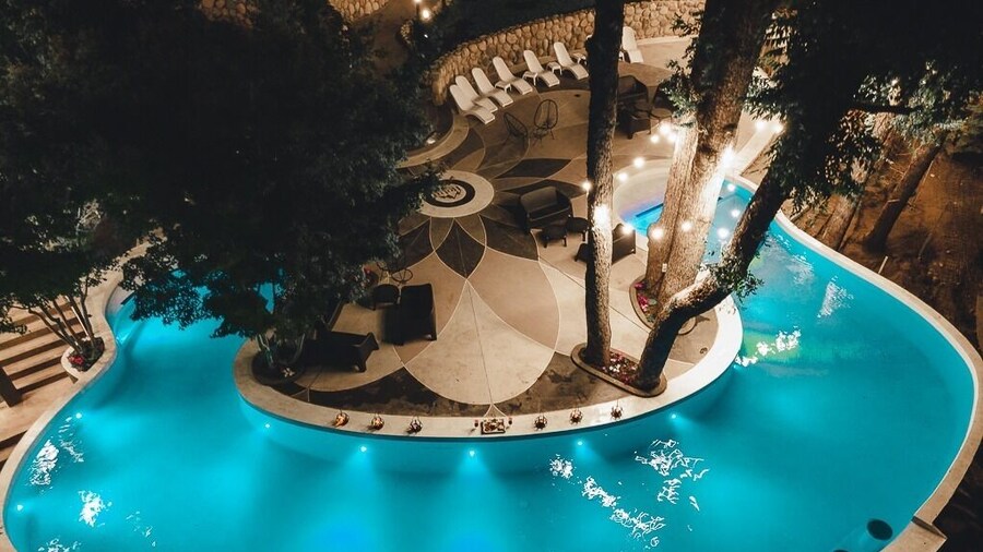 Rotui Luxury Village