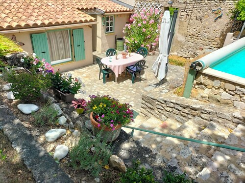 Charming 3-bedroom house with Swiming-pool and WiFi in Montbrison-sur-Lez