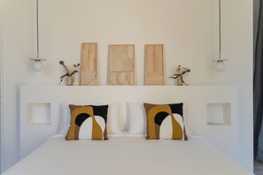 7 bedrooms, iron/ironing board, travel crib, WiFi