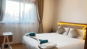 2 bedrooms, iron/ironing board, WiFi, bed sheets - Prestigia residence mini-villa overlooking the pool and golf course with 24-hour security (Marrakech)