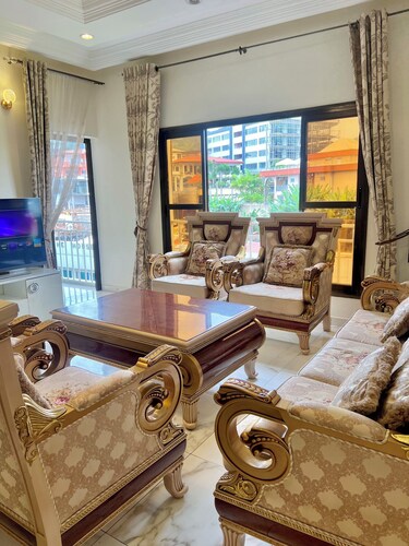 Lorena House, furnished apartment