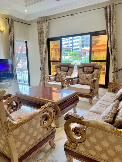 Lorena House, furnished apartment