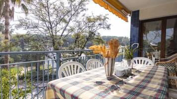 Maison, 4 chambres | Restauration extérieure