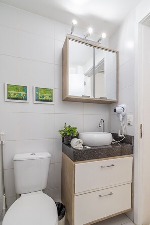 Shower, hair dryer, towels - Av1204 - Studio for 4 guests Rua avanhandava (São Paulo)