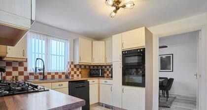 Host & Stay | Honeycomb House