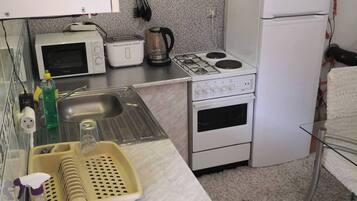 Apartment, 1 Bedroom, Balcony, City View | Interior