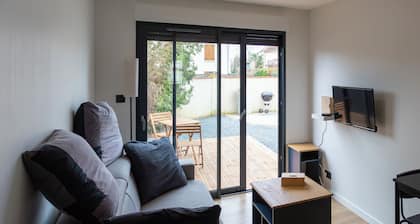 Chez LilYves Fully-equipped, cosy Tiny House in a quiet location close to forest and walks