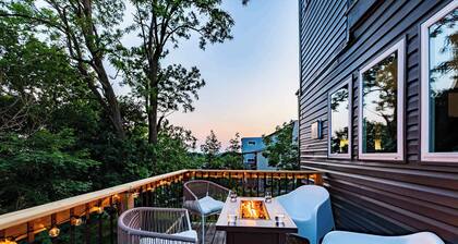 Best Location 3BD House Near Downtown Pittsburg