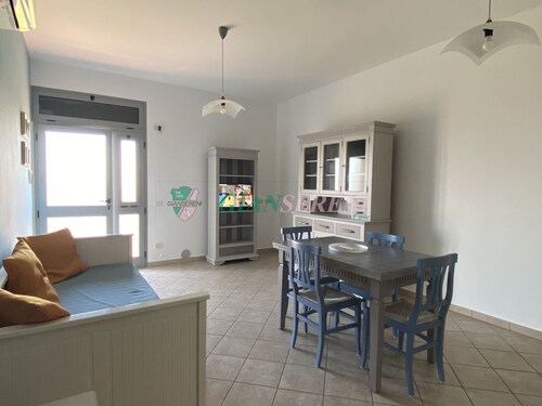 TWO-ROOM APARTMENT SLEEPS 4 IN THE LA PIANA AREA