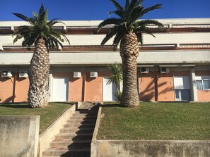 Exterior - TWO-ROOM APARTMENT SLEEPS 4 IN THE LA PIANA AREA (San Vincenzo)