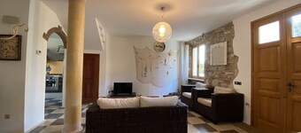 Apartment in villa with garden