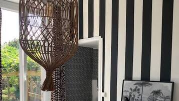 2 slaapkamers, een bureau, wifi, beddengoed