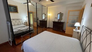 2 Schlafzimmer, Bügeleisen/Bügelbrett, kostenloses WLAN, Bettwäsche