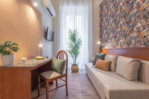 Vittoria Garden Suites