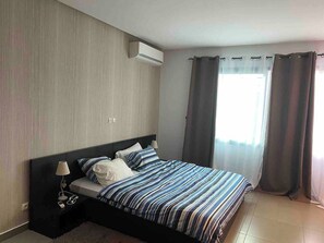 1 chambre, fer et planche à repasser, Wi-Fi, draps fournis