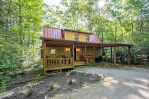 Exterior - New! Wooded Lakefront Hideaway w/ Dock & Fire Pit (Oakland)