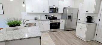 Charming 3-bedroom with AC and WiFi in Huntersville - Newly Built