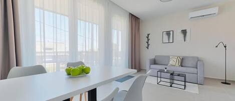 Apartment, Balkon | 1 Schlafzimmer, kostenloses WLAN