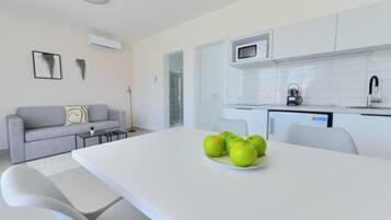 Apartemen, patio | 1 kamar tidur dan Wi-Fi gratis