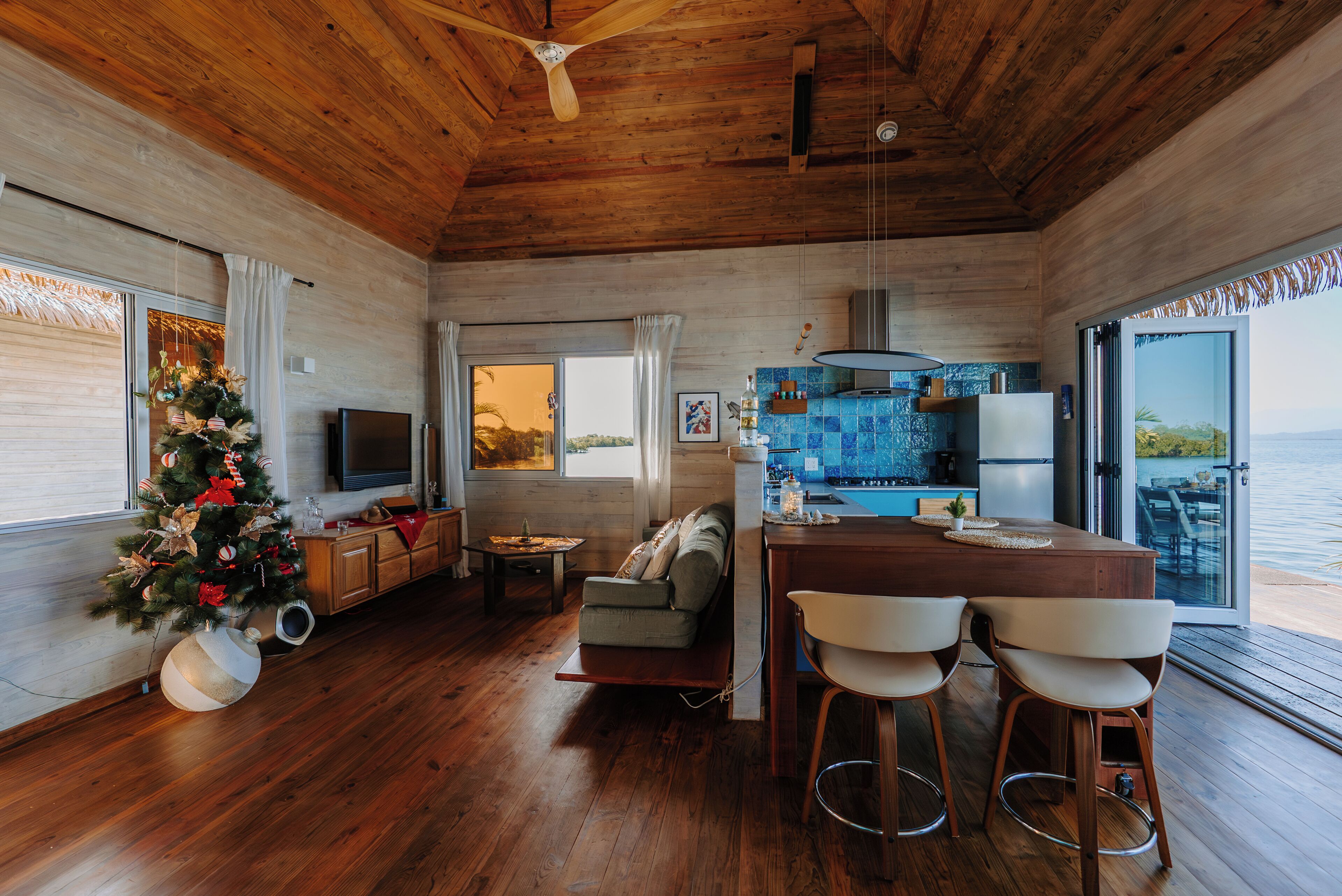 Luksusbungalow, 1 kingsize-seng, havutsikt, over vannet | 1 soverom, sengetøy i egyptisk bomull og sengetøy av topp kvalitet