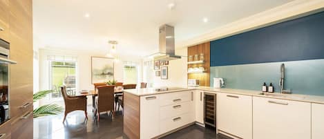 Rumah | 5 kamar tidur