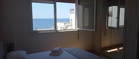 Chambre triple, vue sur la mer | AccĂšs au Wi-Fi (inclus)