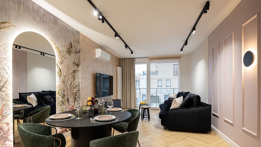 Flores Przestronny Apartament z Dusz Blisko Wyspy M y Skiej