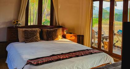 Cabin In Pai with River view with AC