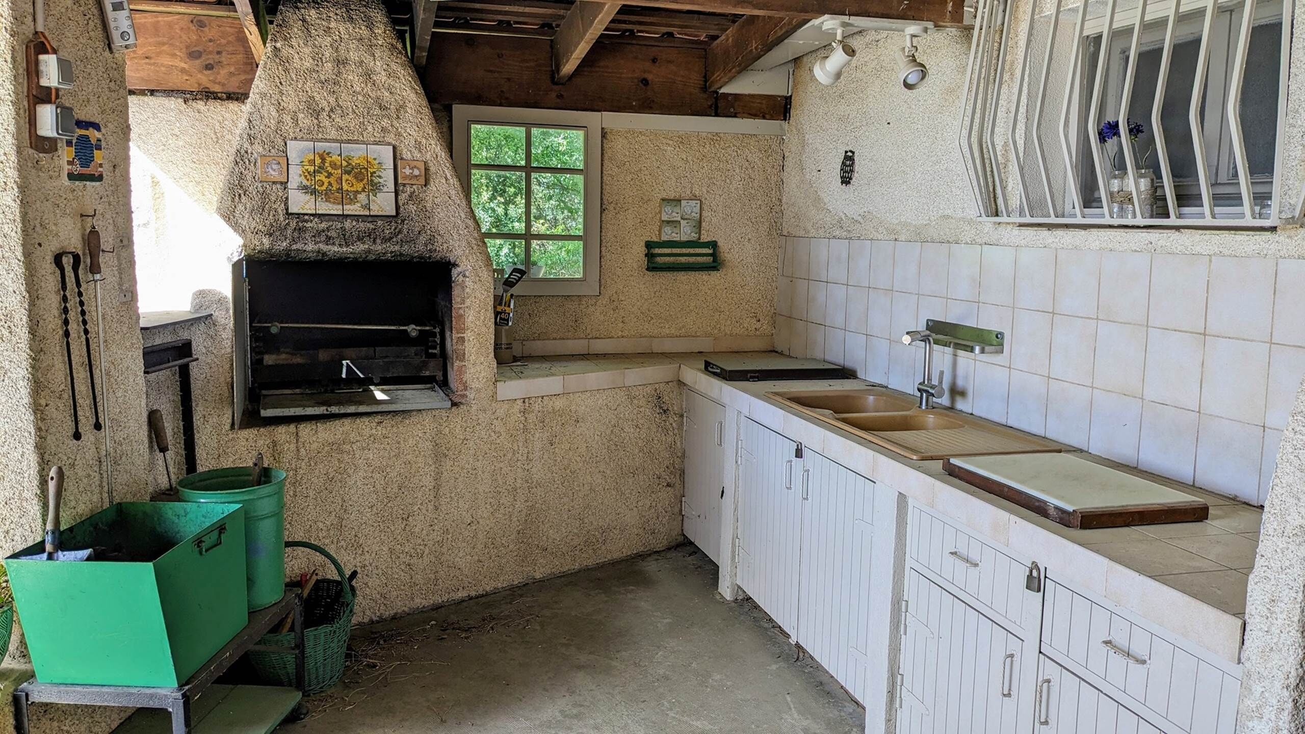 Réfrigérateur, micro-ondes, four, lave-vaisselle