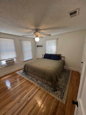 3 chambres, lit parapluie, Wi-Fi gratuit, draps fournis