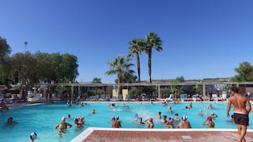 Seasonal outdoor pool