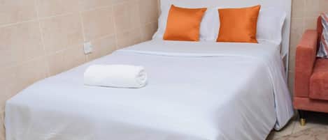 Room, 1 Bedroom, Accessible, Smoking | 1 bedroom